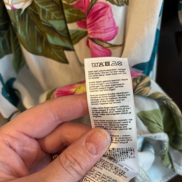 ❗️Joules Skylar Long Sleeve Dress Light Gray Pink Green Floral Butterflies 12 - Picture 12 of 12